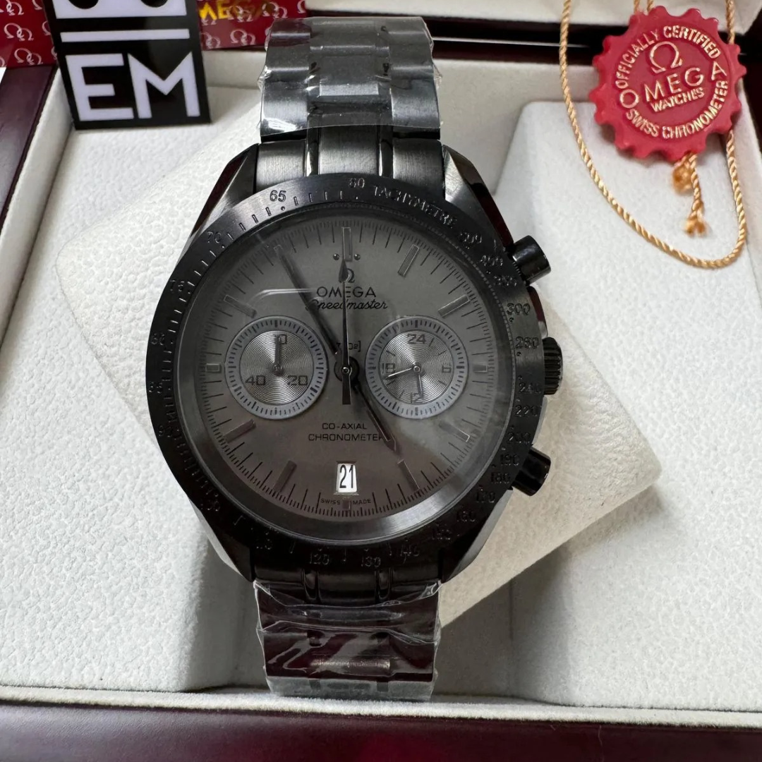 Omega Speedmaster “Full Black Steel” – Co-Axial Chronometer