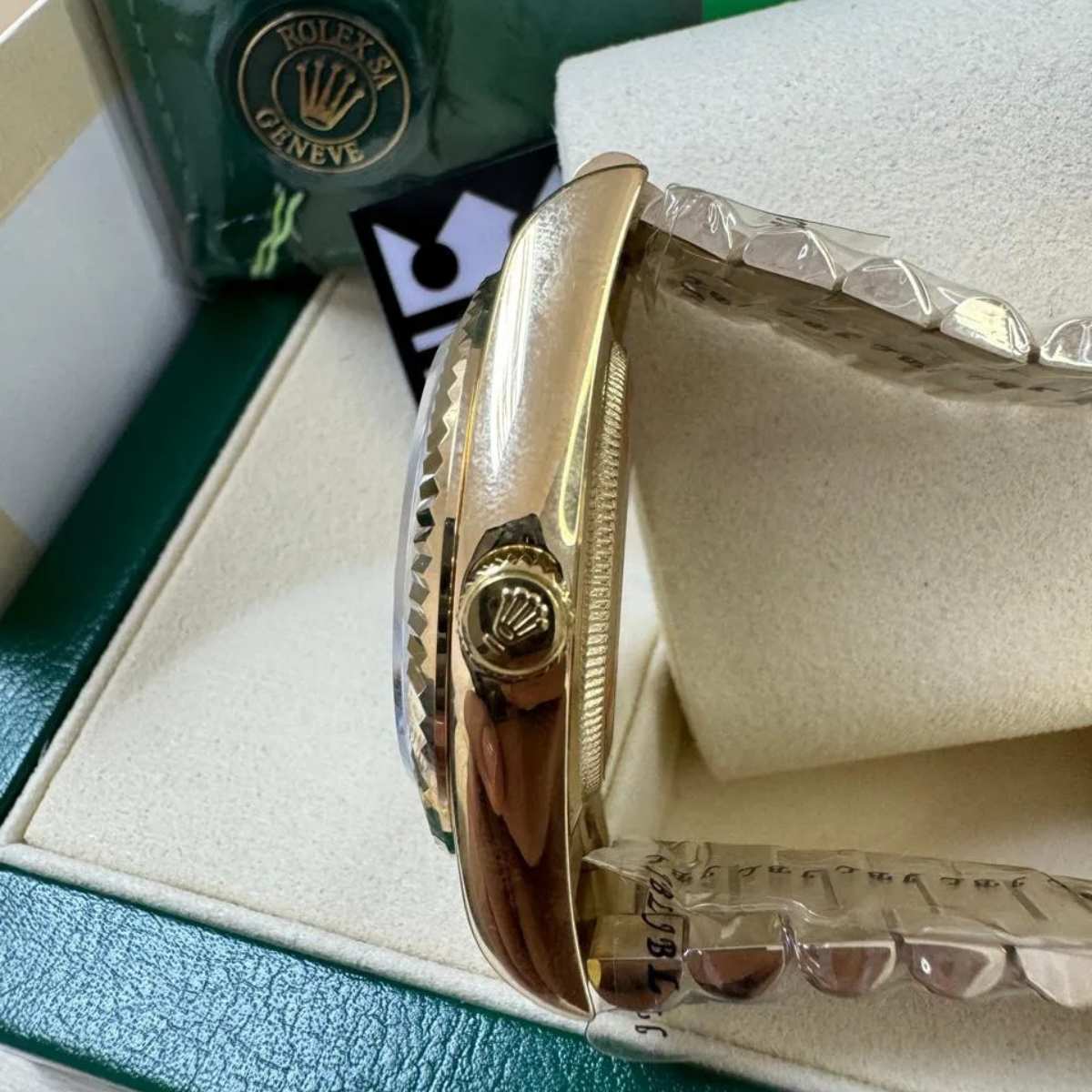 Rolex Day-Date 40 – Green Dial with Roman Numerals