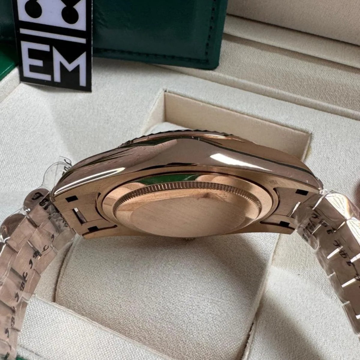 Rolex Day-Date 40 – Green Dial with Roman Numerals B