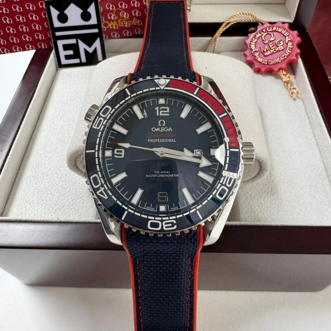 Omega Seamaster Planet Ocean “Co-Axial Master Chronometer” – Blue/Red | Textile Strap