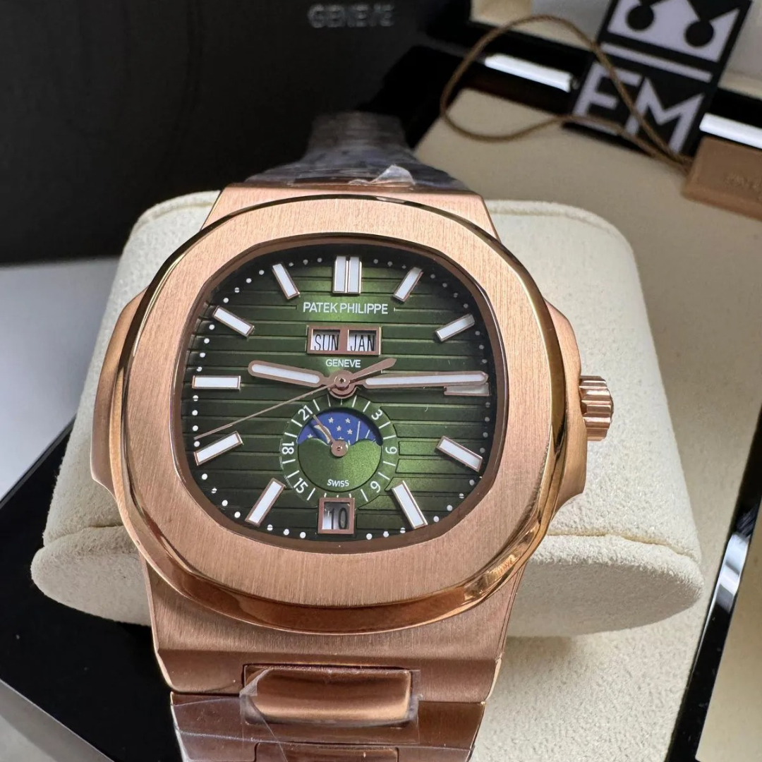 PATEK PHILIPPE NAUTILUS GREEN – ANNUAL CALENDAR & MOONPHASE AUTOMATIC