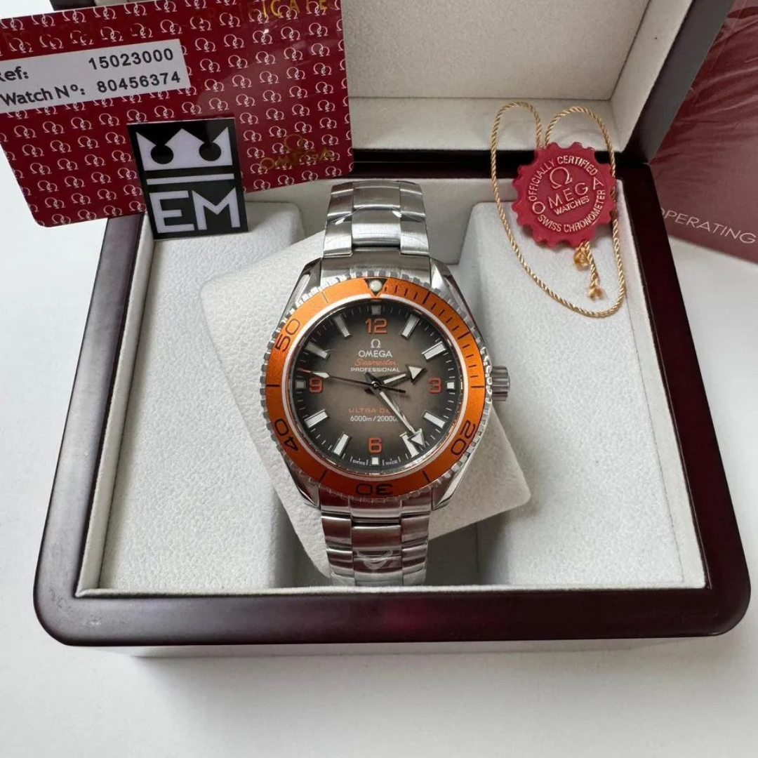 Omega Seamaster Ultra Deep – Orange / Steel