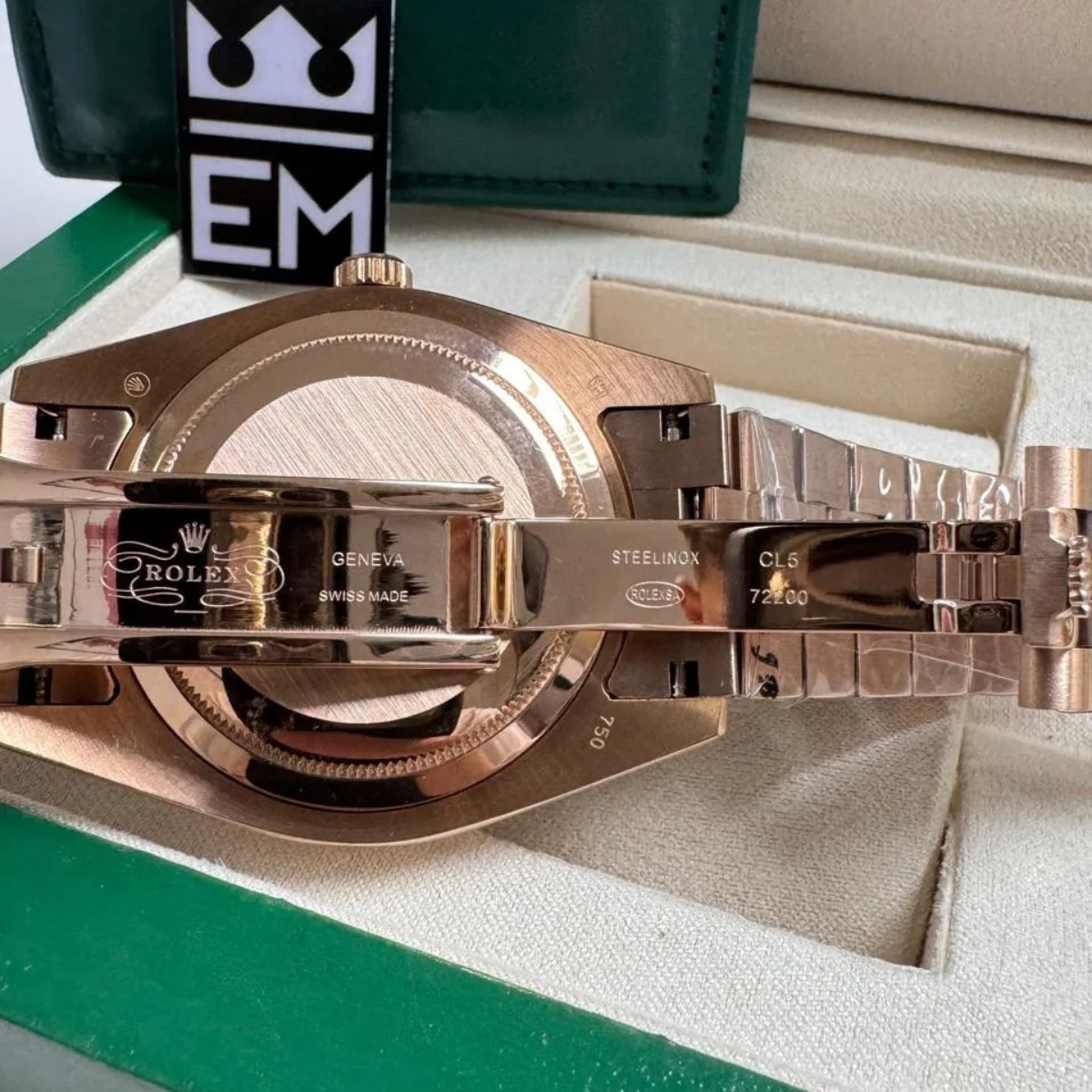 Rolex Day-Date 40 – Green Dial with Roman Numerals B