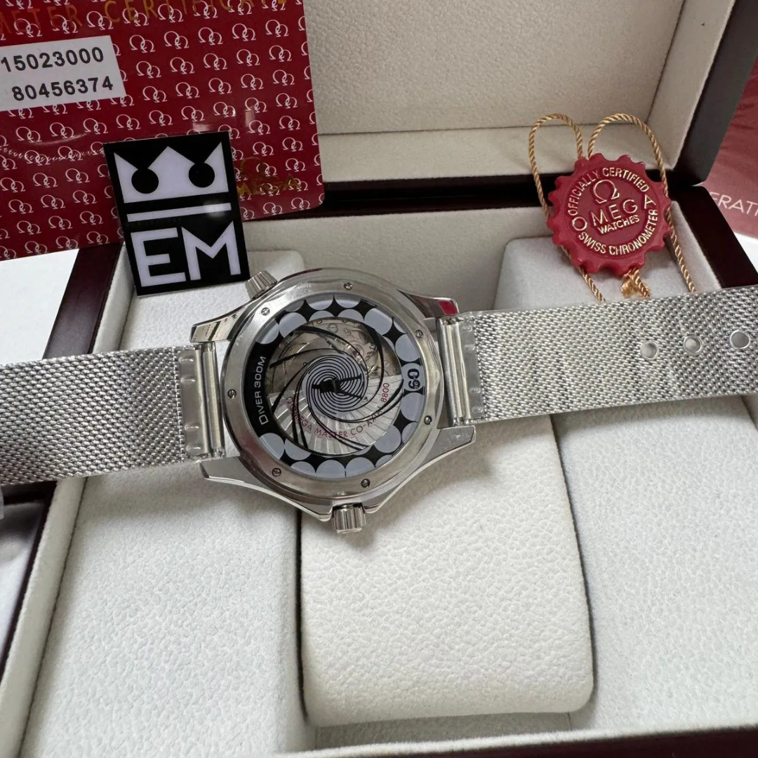 Omega Seamaster “Diver 300M” Green/Mesh Bracelet